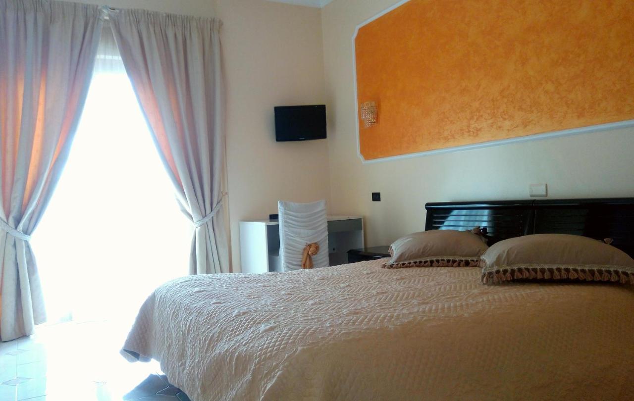 Hotel Al Querceto Tocco Caudio ภายนอก รูปภาพ
