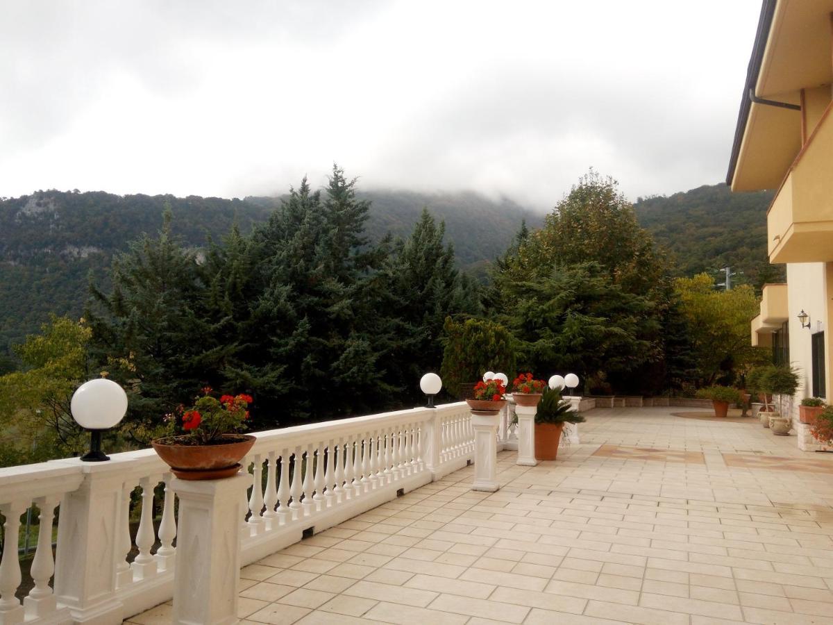Hotel Al Querceto Tocco Caudio ภายนอก รูปภาพ