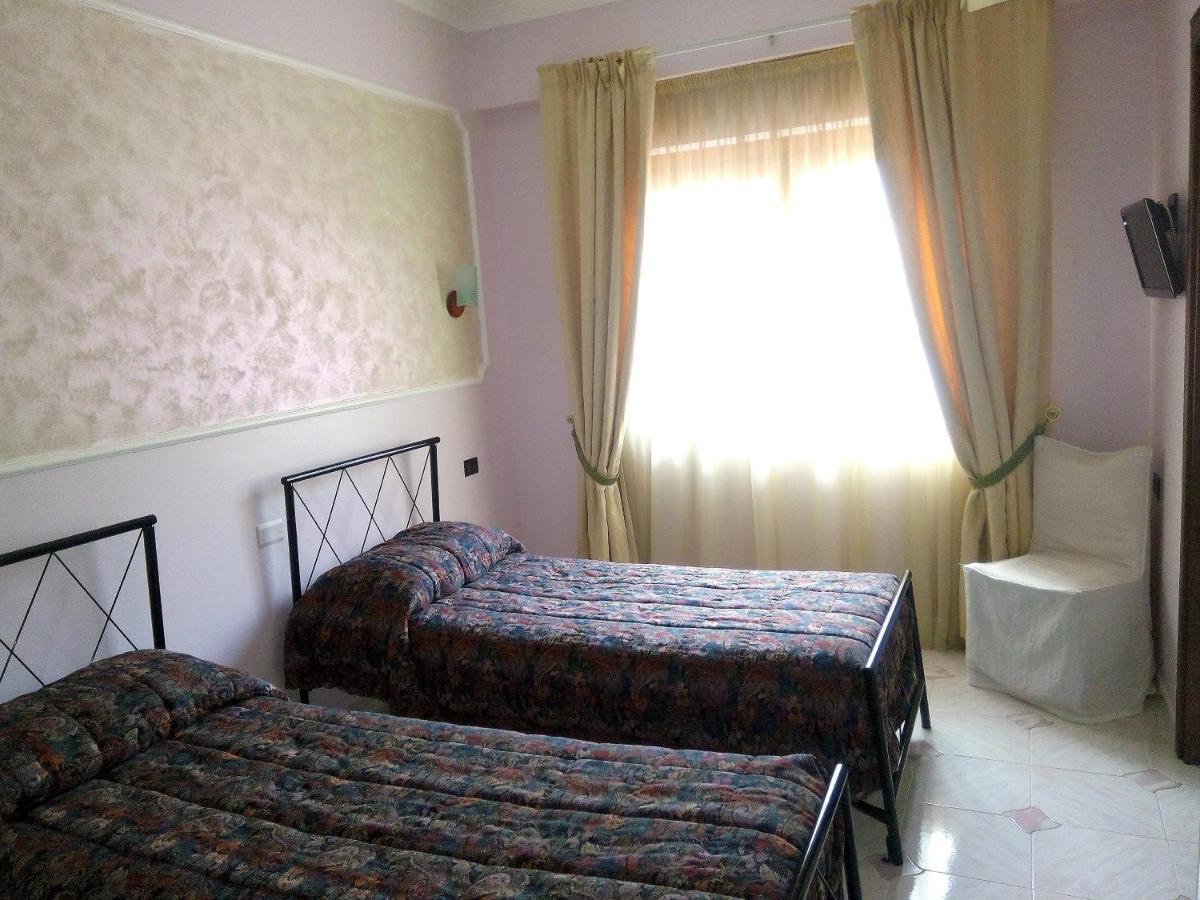 Hotel Al Querceto Tocco Caudio ภายนอก รูปภาพ